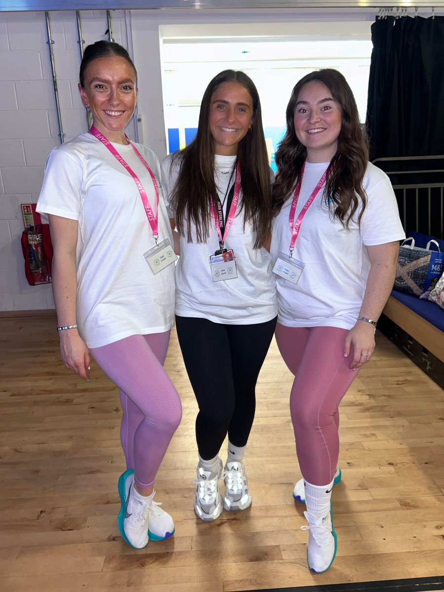 Miss Stirling tweet media