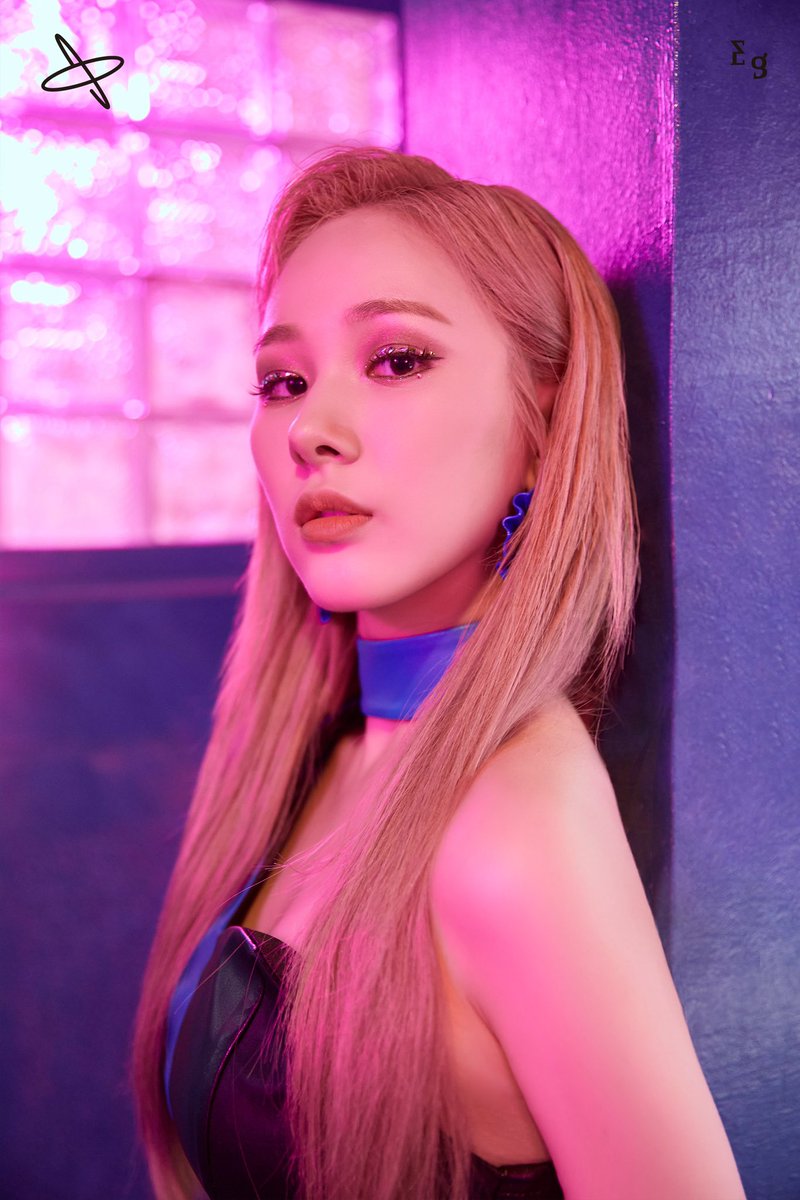 held7_held's tweet photo. @yuqiwuqi Momo (TWICE)
Minji (NewJeans)
Miyeon ((G)I-DLE)
Mia (Everglow) https://t.co/S5u6iqoswz