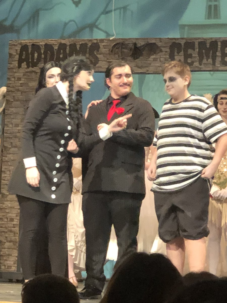 A giant BRAVO to the cast and crew of <a href="/VermilionSchool/">Vermilion Schools</a> performance of #TheAddamsFamilyMusical!!