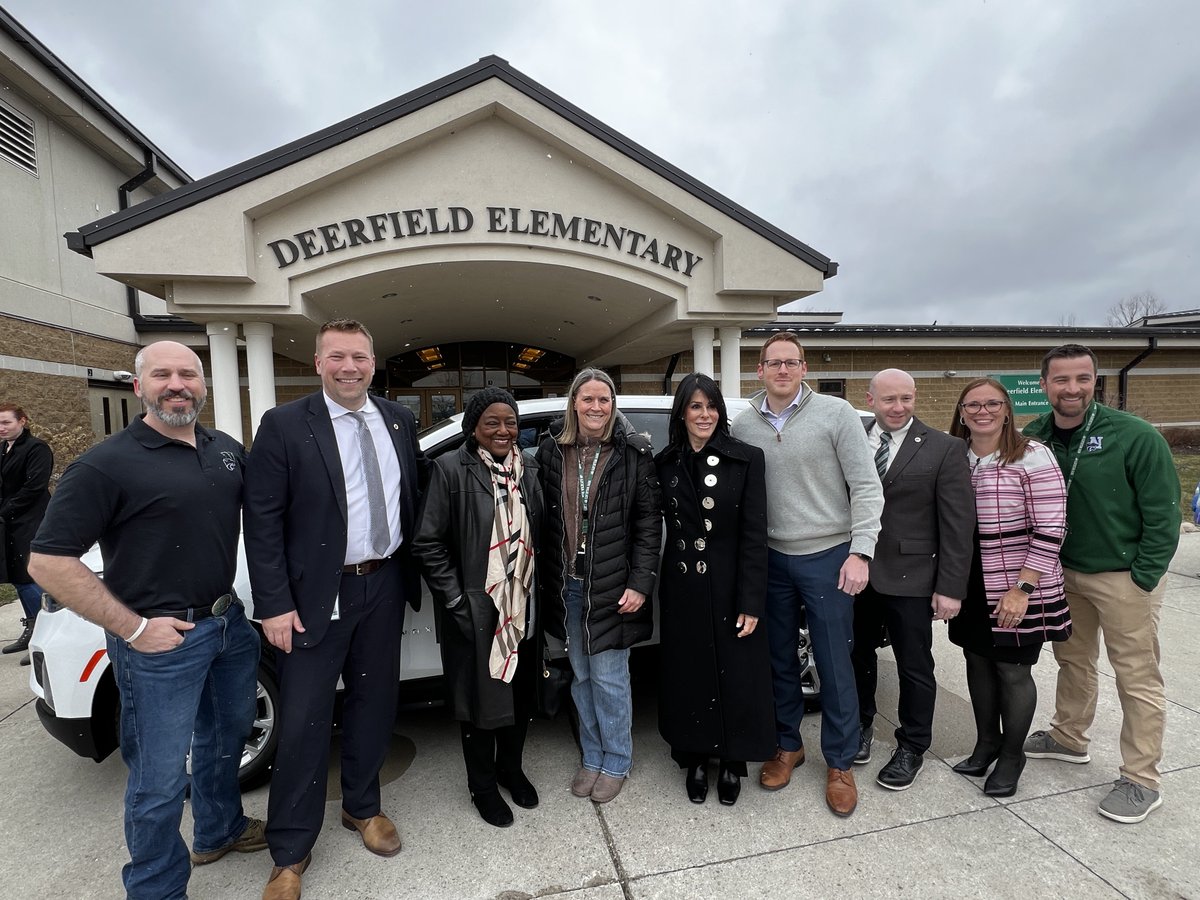 NCSD's tweet photo. Heather Stewart was named the  @NoviEdFound @NCSD Educator of the Year. She received a new Equinox from @FeldmanNovi #NoviPride https://t.co/F7VVGD2EeN
