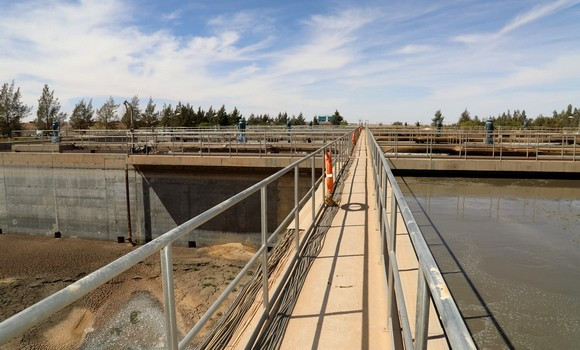 APS_Algerie's tweet photo. #ElBayadh : réception des cinq stations de dessalement d'eau de mer avant la fin 2024
🔗https://t.co/vbJ67hfGmR https://t.co/JjhkDhm5R1
