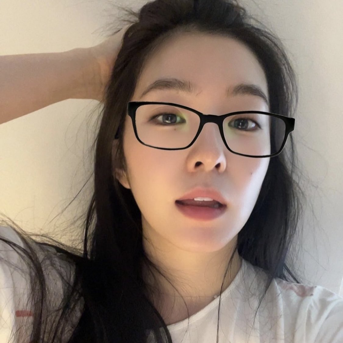 vrersace's tweet photo. Sesibuk apapun harus nyempetin selfie! 🤓 https://t.co/AjWdf9Hex0