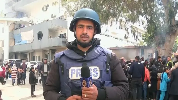 #Gaza: RSF demands the release of @AlJazeera correspondent Ismaeel Al-Ghoul who was arrested by the 🇮🇱 army at Al-Shifa hospital. They beat him and destroyed his equipment. This arrest comes within Israel's broader ongoing attacks against the 🇵🇸 press. This must stop.
