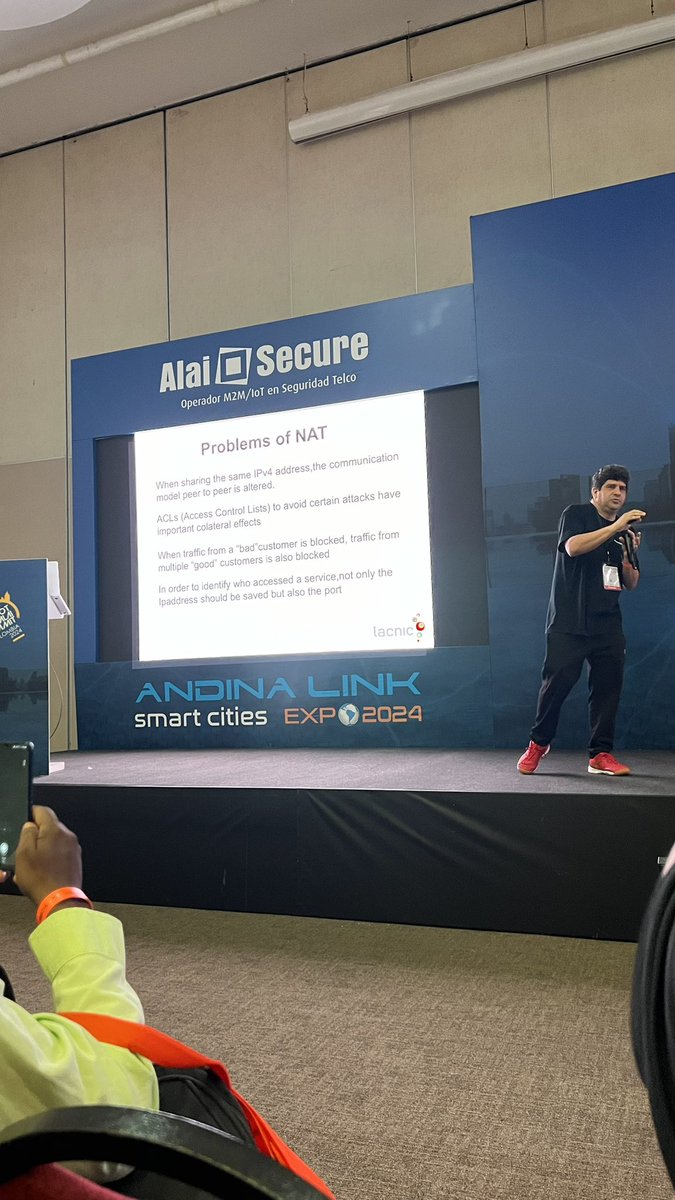 peachymoon68's tweet photo. Actualizándome en @andinalink #AndinaLinkCartagena #IPv6 @JOCybersecurity https://t.co/5hyvTt5Cyo