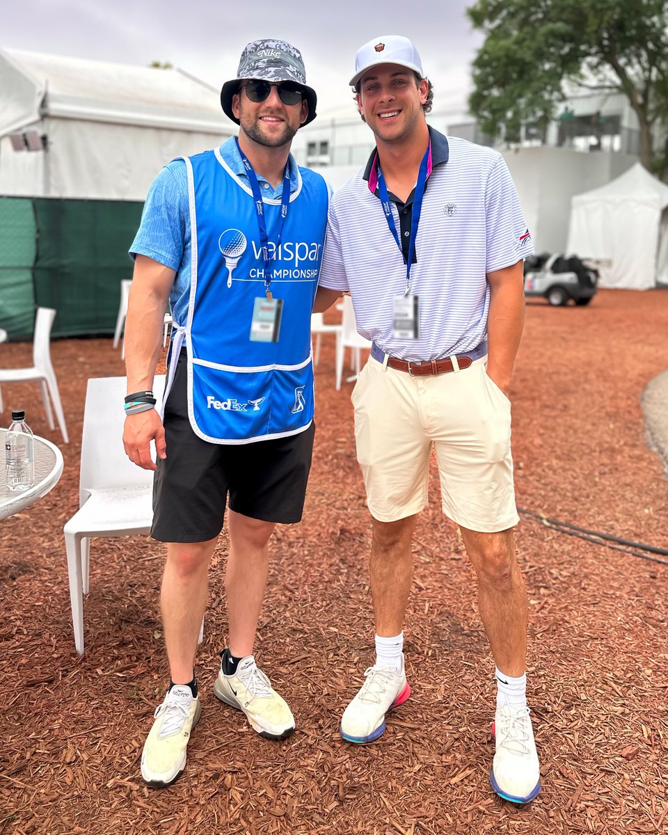 BlueJays's tweet photo. How awesome is this?
Ernie Clement is competing in the #ValsparChampionship Pro-Celebrity-Am!
His Caddie? #BlueJays teammate and friend, Phil Clarke 🏌🏾♂️😁 https://t.co/f5z1lr0RCe