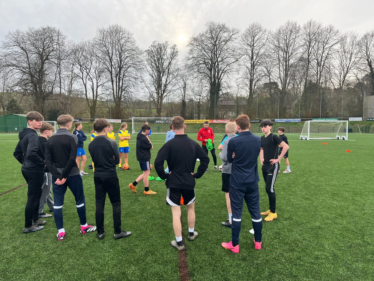 devon_fa's tweet image. We successfully hosted our 2nd KickOff Careers workshop at Coach Road yesterday 🙌

A career development programme designed for young leaders.

We had 1️⃣ 8️⃣ enthusiastic participants attend our workshop and soak up lots of key information.

#DevonFootball