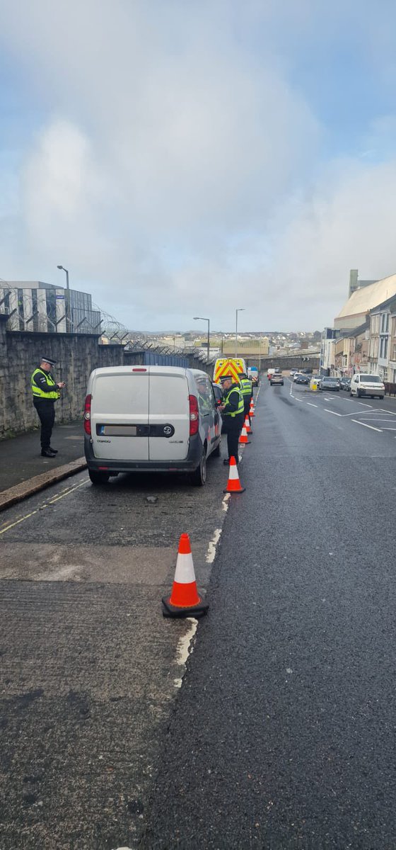 We’ve conducted #ProjectServator vehicle check points today at an @MODPolice site. There to protect defence and keep you safe! Find out more: devon-cornwall.police.uk/projectservator