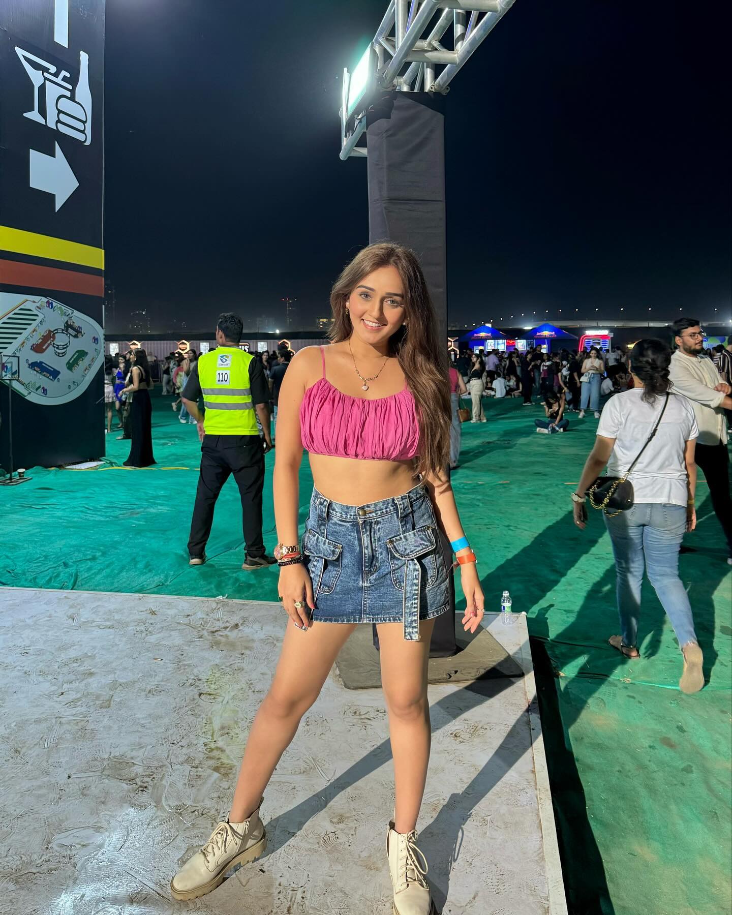 GI95wEJakAA5a-o?format=jpg&name=large