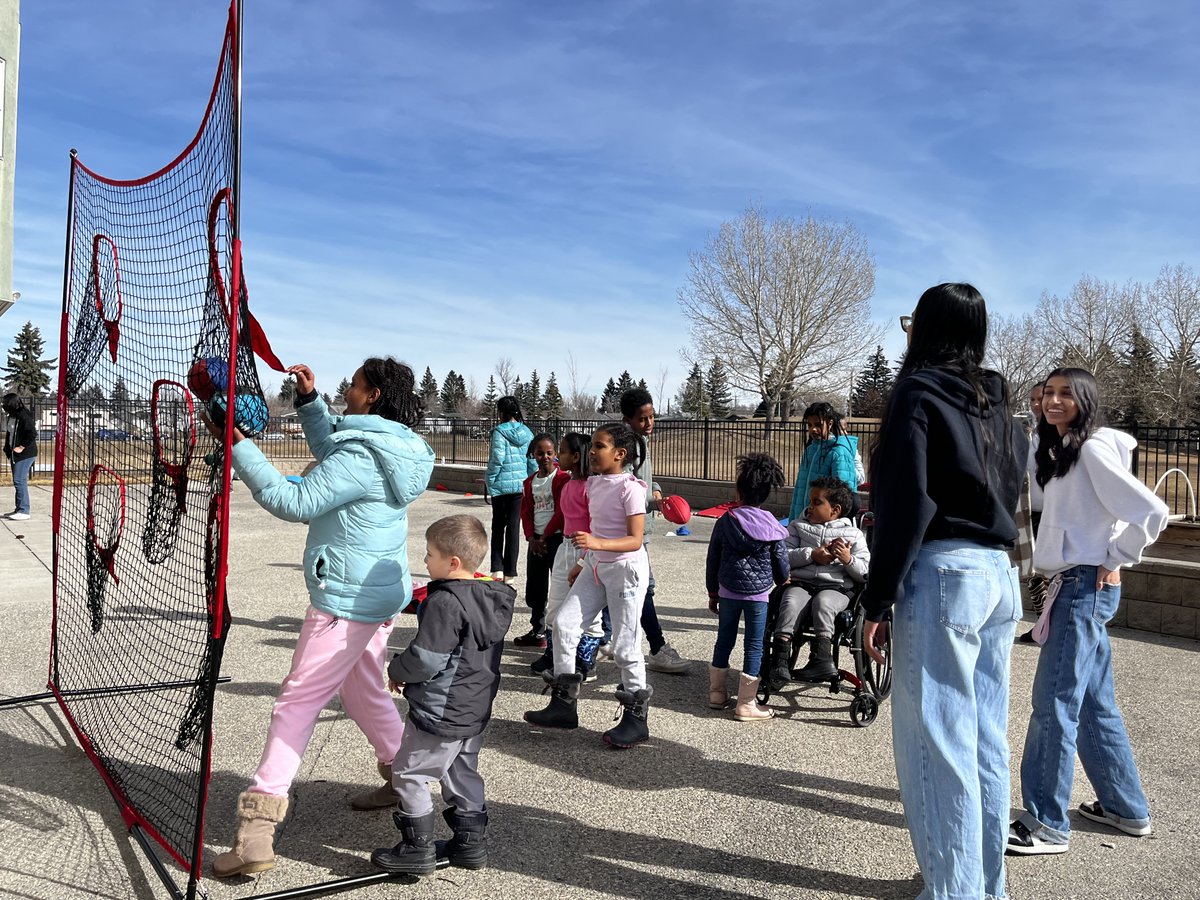 On Saturday, we hosted an 'All Sport One Community' event in collaboration with the Calgary Marlborough Community Association and Alberta Ski Jumping & Nordic Combined. It was an exciting opportunity for the community to experience the thrill of ski jumping firsthand.