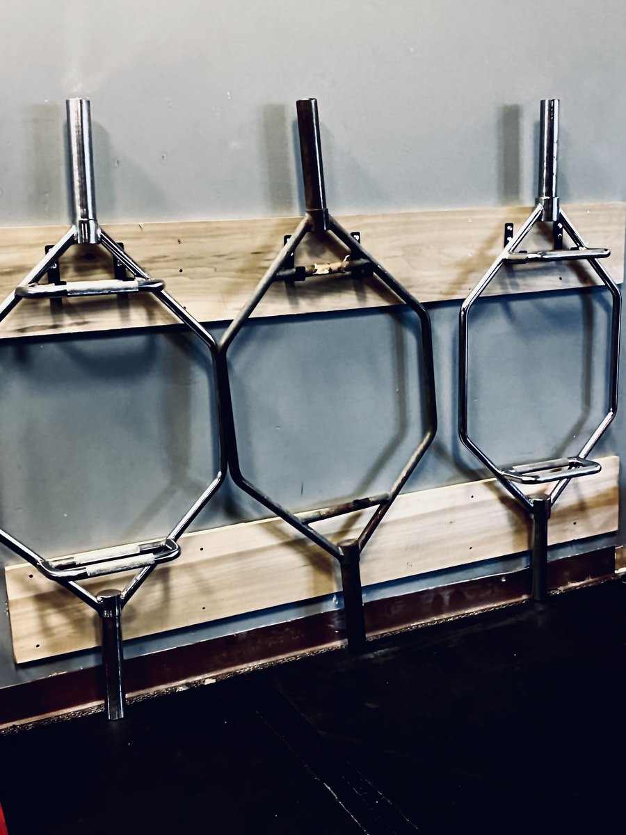 My shins and ankles think this is so sexy.

#gymequipment #hexbar #trapbar #deadlift #lansdale