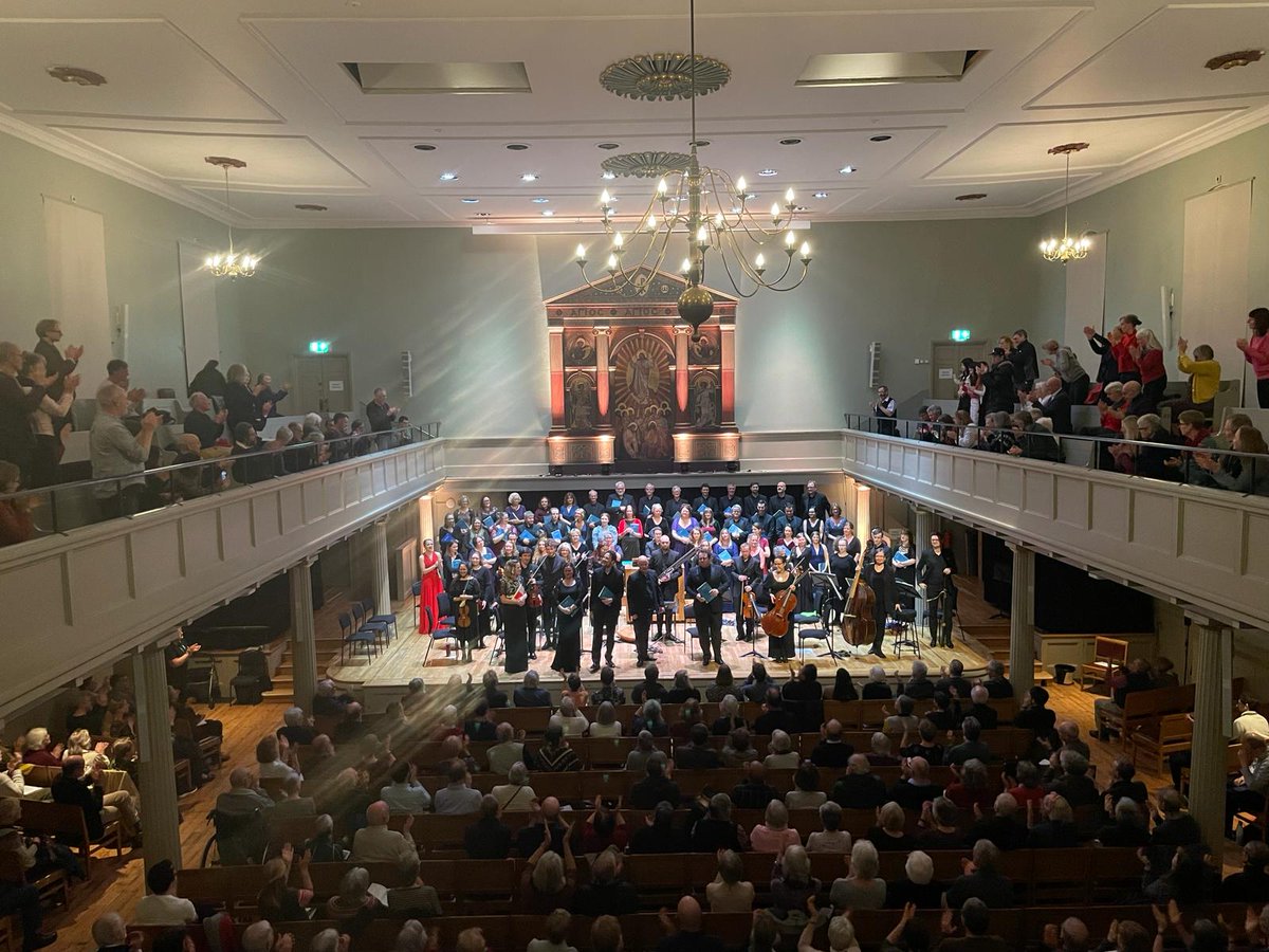 Exultate Singers (@exultatesingers) on Twitter photo A huge thank you to everyone who came to hear our performance of Bach's St John Passion yesterday at <a href="/stgeorgesbris/">St George's Bristol</a> with <a href="/BristolEnsemble/">Bristol Ensemble</a> Baroque,
@PeteDavTenor, <a href="/frederickjlong/">Frederick Long</a>, Martha McLorinan, <a href="/KeriFuge/">KERI FUGE</a> and <a href="/MrDavidOgden/">David Ogden</a>. We are so grateful 🙏 A huge thank you to everyone who came to hear our performance of Bach's St John Passion yesterday at <a href="/stgeorgesbris/">St George's Bristol</a> with <a href="/BristolEnsemble/">Bristol Ensemble</a> Baroque,
@PeteDavTenor, <a href="/frederickjlong/">Frederick Long</a>, Martha McLorinan, <a href="/KeriFuge/">KERI FUGE</a> and <a href="/MrDavidOgden/">David Ogden</a>. We are so grateful 🙏