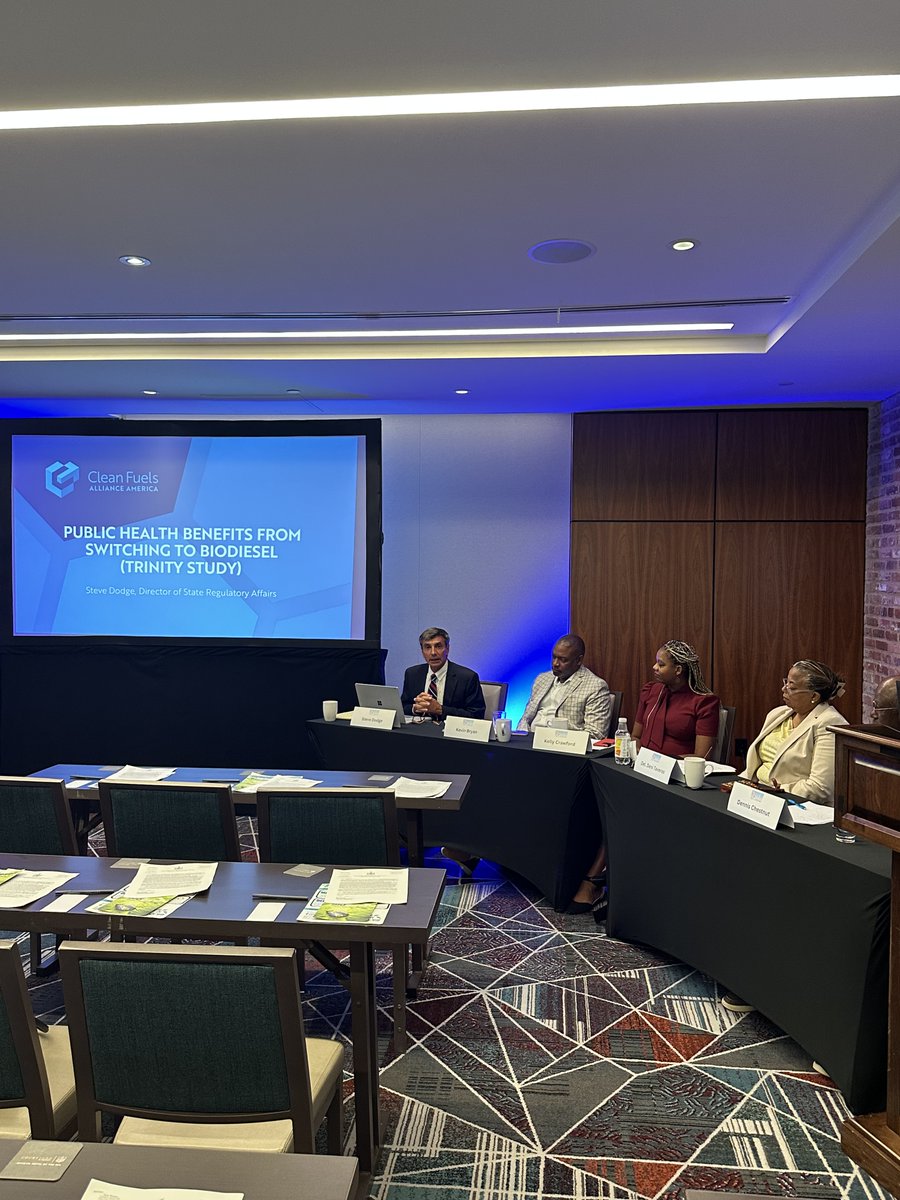 GWRCCC's tweet image. Happy #NationalBiodieselDay! GWRCCC is a proud supporter of biodiesel as a clean, accessible, alternative fuel that promotes public health and environmental justice!

#GWRCCC #Biodiesel #CleanEnergy #DERA