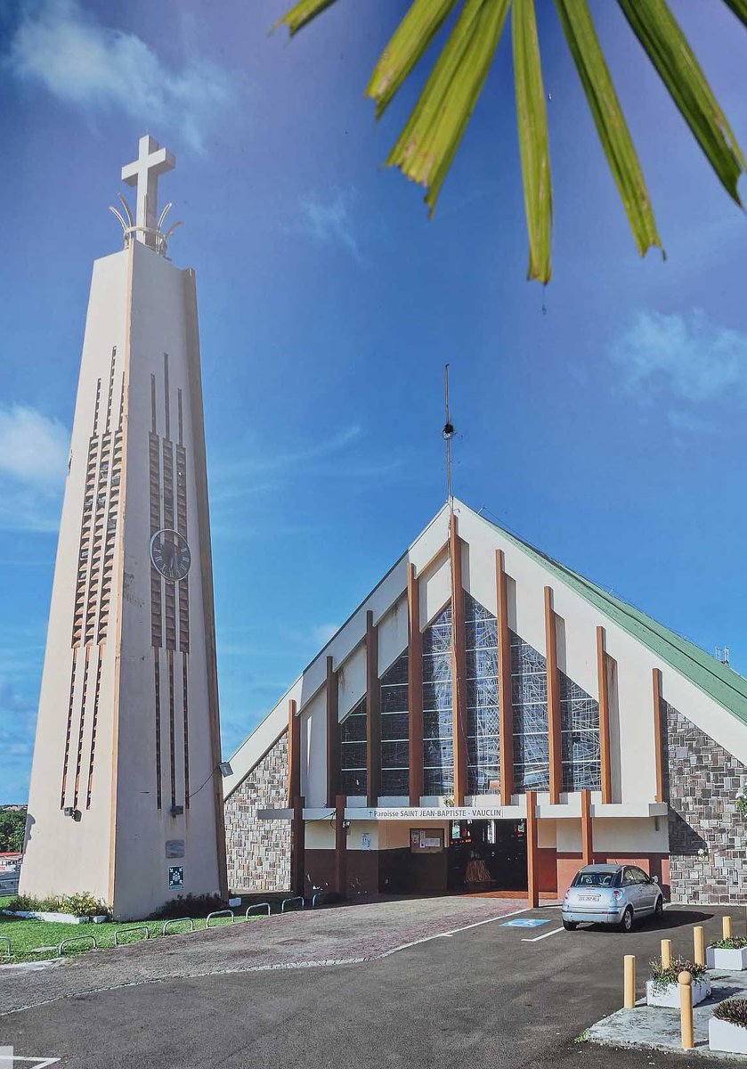 L’église Saint Jean Baptiste au Vauclin a 311 ans quand même