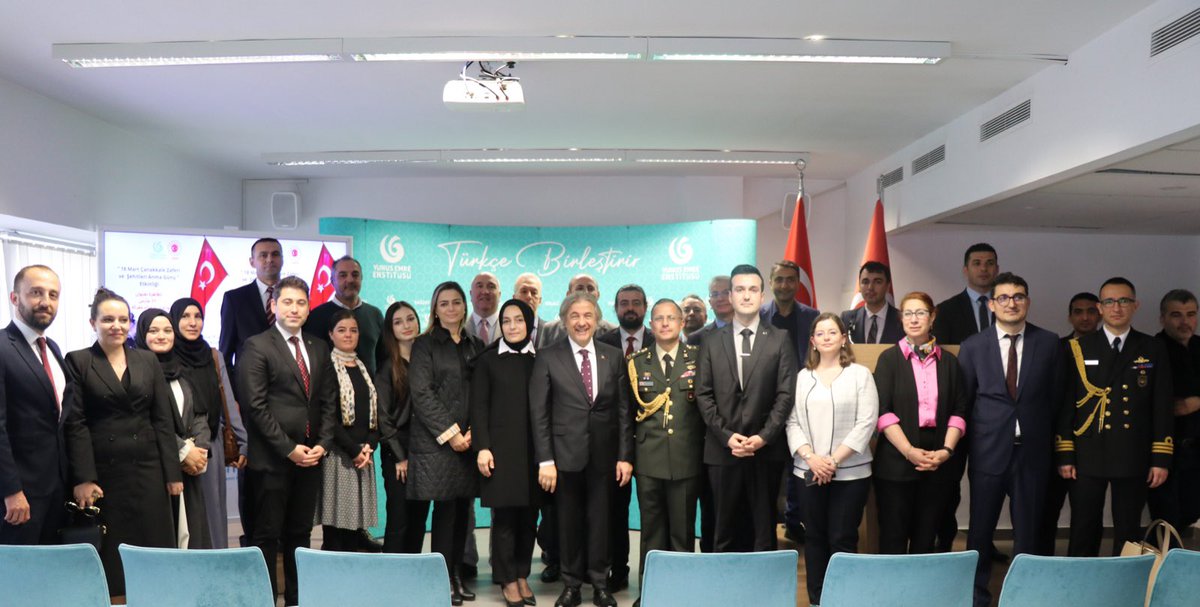 AhmetMisbah's tweet photo. Tunus @yee_tunus ev sahipliğinde 18 Mart Çanakkale Zaferi'ni kutladık ve Şehitlerimizi andık. 

Çanakkale; Mananın maddeye galip geldiği,
yokluk zannedilenin varlık kabul edildiği,
insanlığın gönül gözünü açan bir ruhaniyet diyarı,
irfanı altında yaşadığımız tüm değerlerimizin temsilidir.

Aziz şehitlerimizin ruhları şad olsun!
#18Mart1915ÇanakkaleZaferi