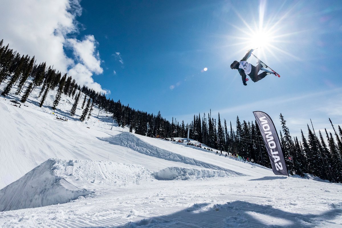 Ready to claim the throne?! 👑
Registration is now open!
Join us for the legendary freeride and slopestyle competition to become the ultimate King or Queen of the Mountain!
March 30th-31st 👊