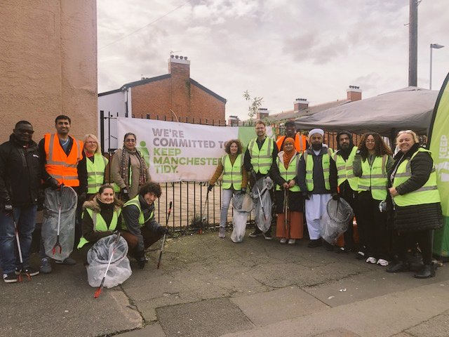 MCCWhalleyRange's tweet image. Massive thank you to Whalley Range &amp;amp; Moss Side Residents for coming out on Saturday to Support #GBSpringClean @keepMCRtidy

Thanks @AfzalKhanMCR @AngelikiStg  @CllrBano @CllrAftab  
@gogreenmcr @MSVHousing @InOurNatureMCR 
@BowesStrResidentsAss
 #GBSpringClean