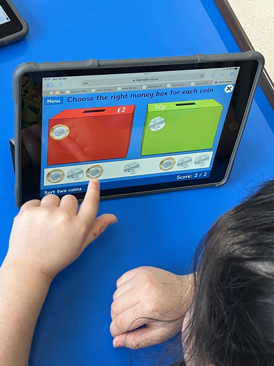 Sorting coins in maths today using a great game called Top Marks. <a href="/LansdownePS/">Lansdowne Primary</a> <a href="/CBees_LPS/">Ivy Class</a> <a href="/CharlesE_LPS/">Surrey Class</a>