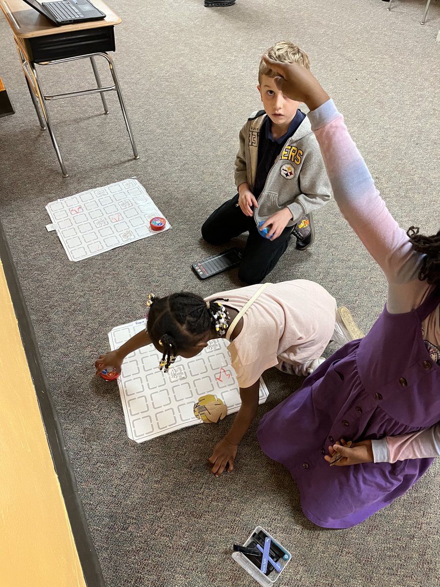 EdgewoodVex's tweet photo. Edgewood STEAM Academy hosted their second family STEM night.  Students were engaged in many STEM activities including @VEXRobotics.  Students were able to get their spring soccer practice in as well as coding their 123 robot using the coding cards. @Whsdvex https://t.co/HmCrIkYKLv