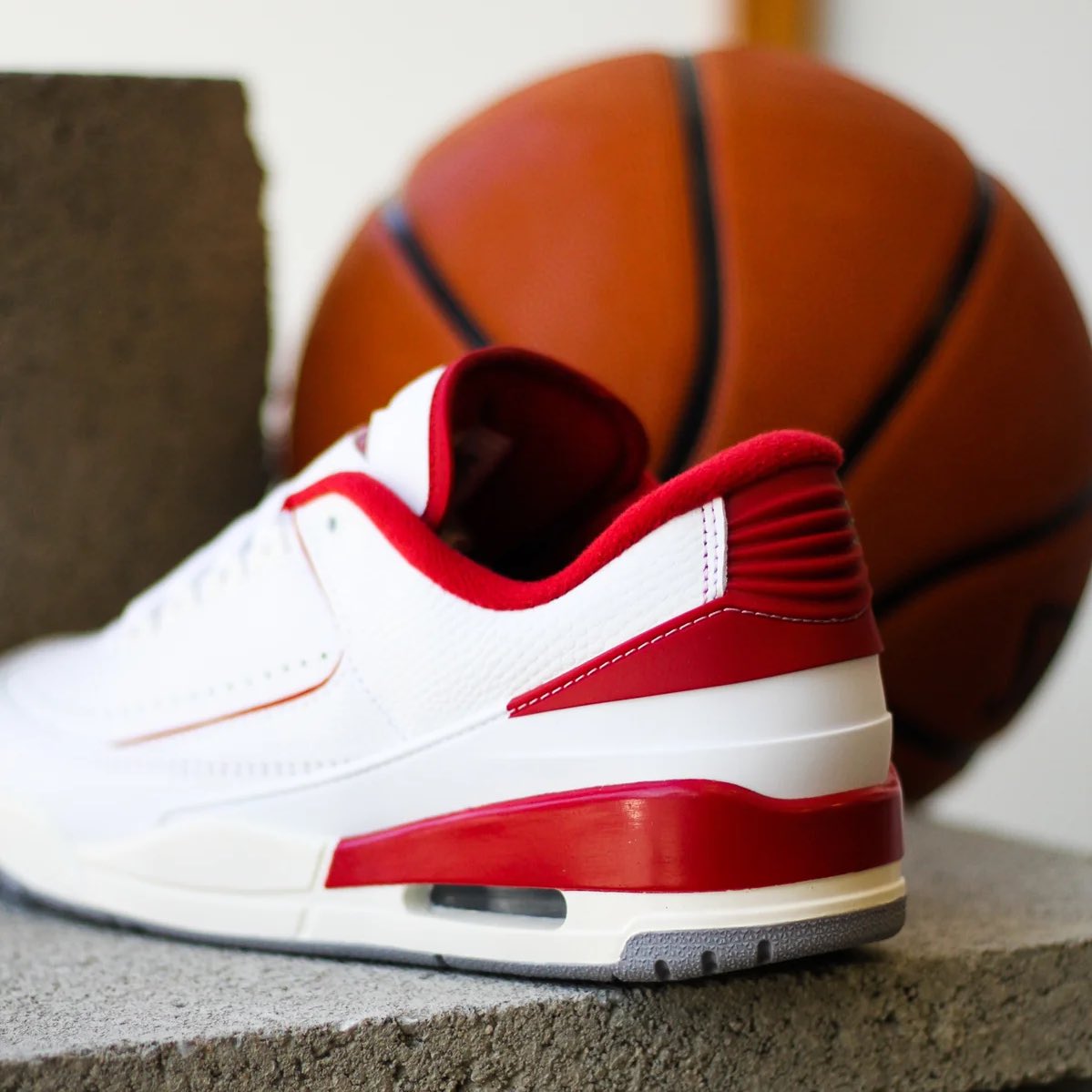 snkr_twitr's tweet photo. AD: Jordan 2/3 'White/Varsity Red'   

Shoepalace 
M https://t.co/t5P7NfNkZX
G https://t.co/0UgUvVtXES

Shiekh https://t.co/62ZBg07AVQ https://t.co/kTZE5IUr9l