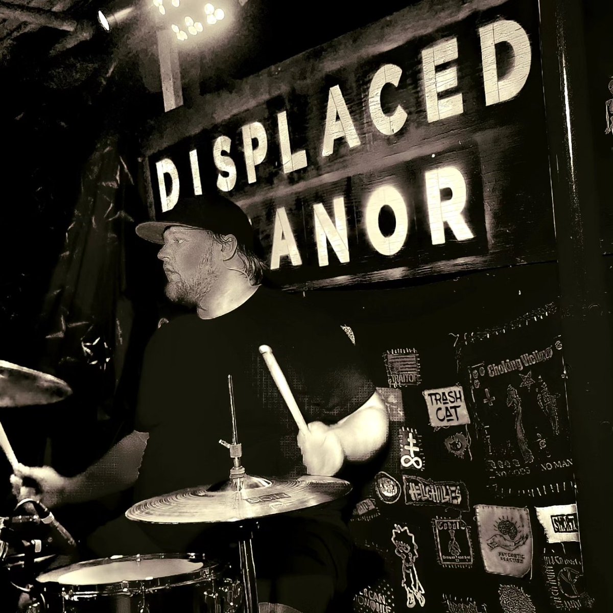 FaulteredStep's tweet photo. Hello Not Twitter, its been a while. 

Our first show of the year is April 5th, we return to Displaced Manor with Scissor Now!, The Sin Strip, and @jennsapartment. Gonna be a hell of a show. 

#LocalShow #Underground #lansing #Michigan #rock #alternative #DisplacedManor https://t.co/F9eR6Kc9I6