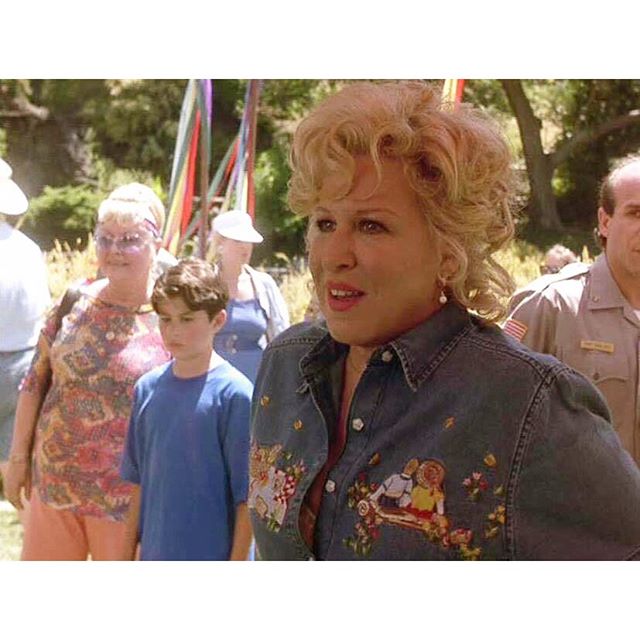 BetteBack March 2000: Determinedly Quirky ‘Drowning Mona’ - Bootleg Betty

#BetteMidler,  #comedy,  #DannyDeVito,  #DrowningMona,  #murdermystery

bootlegbetty.com/2024/03/18/bet…