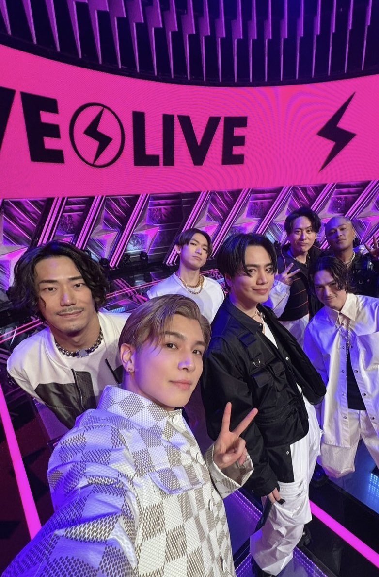 CDTVライブライブ #AwakeningLight TV初フルパフォーマンスいかがで