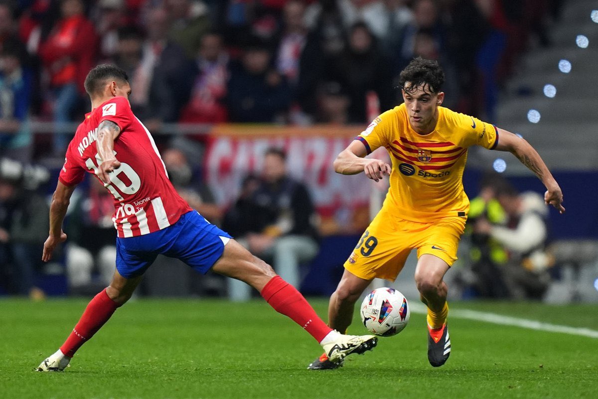 sglezzzz's tweet photo. Muchísima gente de otros equipos me ha dicho en los desplazamientos que los chavales que estamos sacando son una pasada y que nos envidian por ello. Verlos triunfar en el club de sus vidas es mucho más satisfactorio que cualquier fichaje. Orgullo made in la masia. https://t.co/vVvELZpE9s
