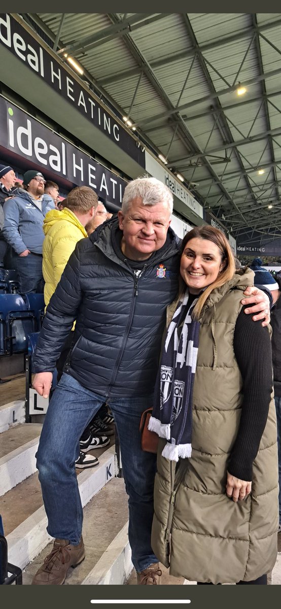 gantrycranes's tweet image. Bank Holiday #WBA TICKET #COMPETITION sponsored my @gantrycranes 

Win a pair of #WBA tickets in the Halfords Stand by the #Baggies dugout for the @WatfordFC game on the April 1st, no #aprilfool
3pm kick off.

Simply RETWEET, FOLLOW us or @Alcester_WF or both, to enter. #Baggies