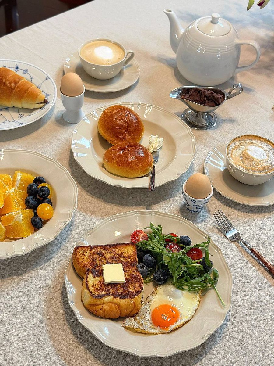 Good morning, my mood is like delicious food in the new day #happy