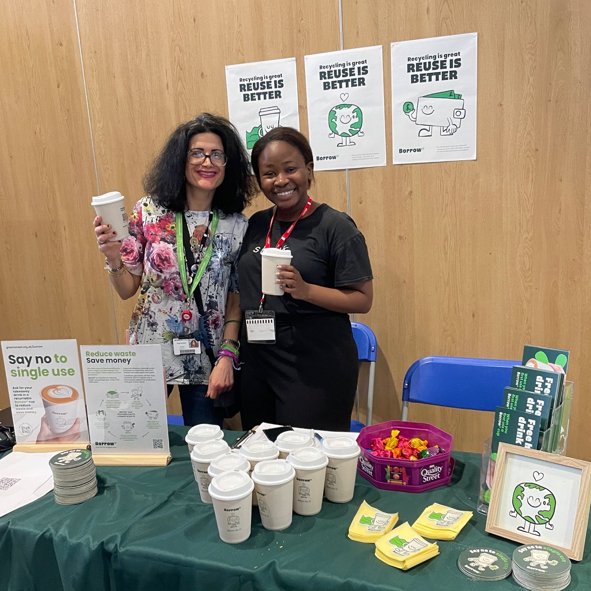 It’s #GlobalRecyclingDay and we’re at @BradfordCollege engaging with #staff and #students to introduce them to @__borrow * + the benefits of #reuse! 💚 We’re in the foyer of the #DavidHockney building so make sure to come say hi 👋 ♻️ #BorrowBradford #ChoosetoReuse