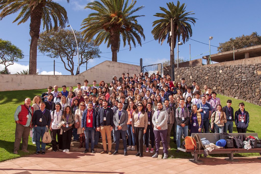 ¡Ganadores de la Fase Autonómica de la Olimpiada de Química 2024!
1º Teresa Serra Díaz. Colegio Heidelberg (Gran Canaria)
2º Fabrice Campagna. IES Montaña de Guaza (Tenerife)
3º Daniel García Mihalic. IES Santa Brígida (Gran Canaria) 
<a href="/RSEQUIMICA/">RSEQ</a>