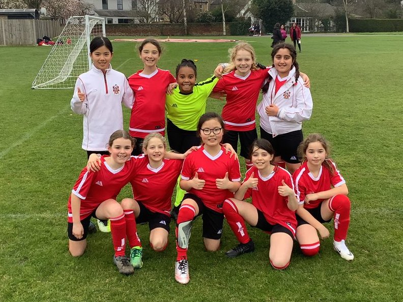 U2 and L2 played an excellent football match against Clarence House last week. Lots of fun was had. #LEHJuniors #LEHSchool