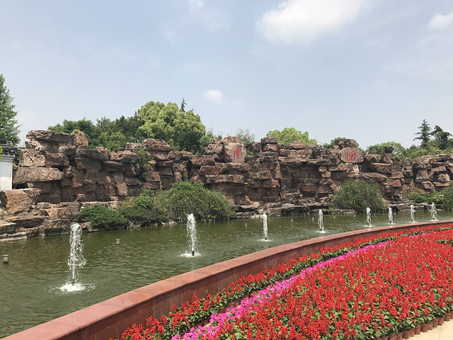 NannanLovelife's tweet image. 🌸 Experience the enchanting beauty of Jiaxing Nanhu in springtime! 🌼 Wander through the serene South Lake amidst the gentle breeze, embracing the essence of spring. Join me in this picturesque journey! #JiaxingNanhu #SpringtimeBliss
