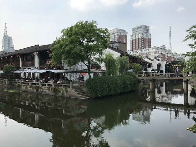 NannanLovelife's tweet image. 🌸 Experience the enchanting beauty of Jiaxing Nanhu in springtime! 🌼 Wander through the serene South Lake amidst the gentle breeze, embracing the essence of spring. Join me in this picturesque journey! #JiaxingNanhu #SpringtimeBliss
