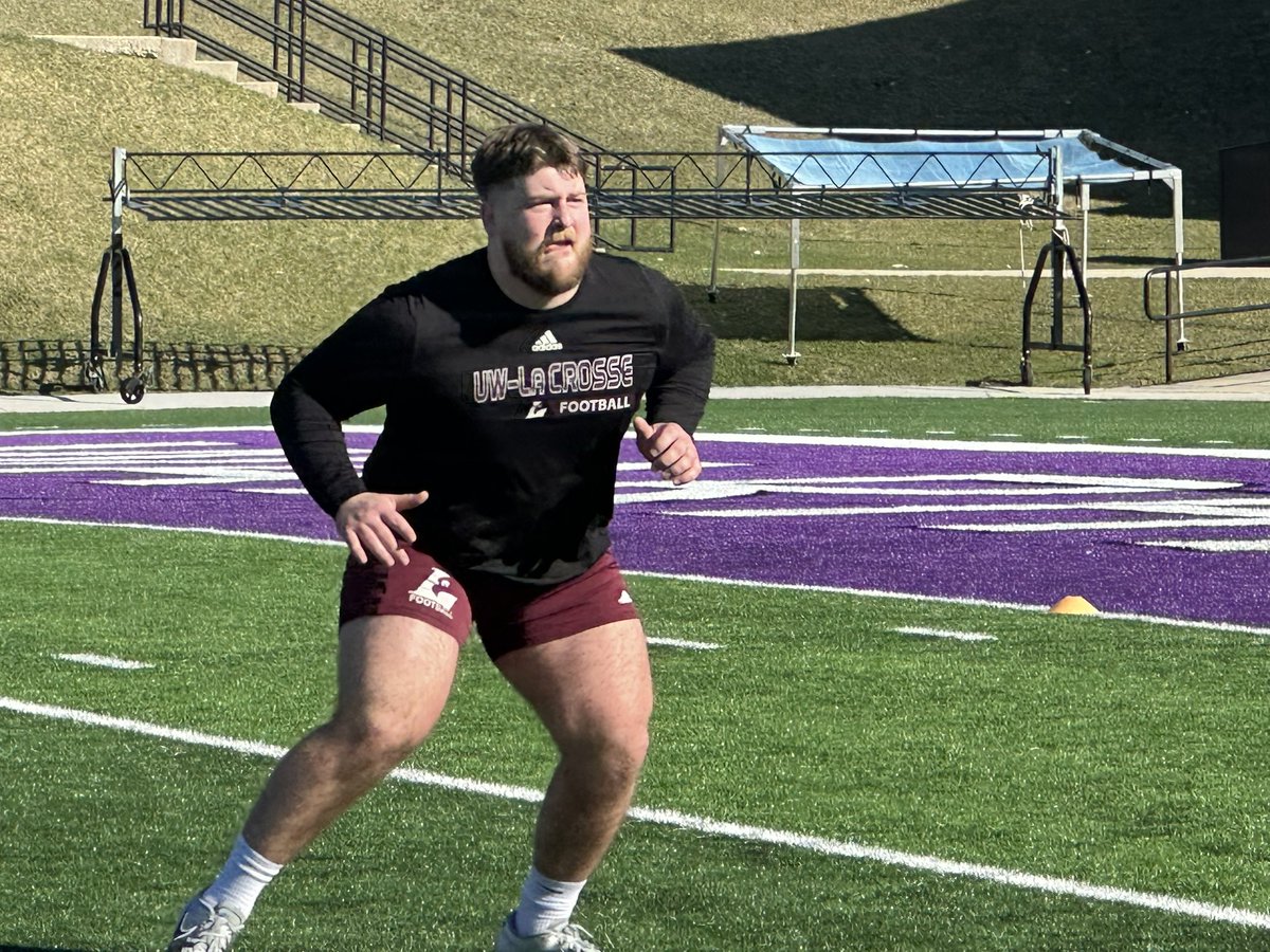 bullrush_sports's tweet photo. @MichaelBertoia #ProDay

Ht 6’2”
Wt 316
Hn 10.2
👀 BP 33 
Vrt 29” 
Pos Wk = Elite 

Wrestling background &amp; nasty disposition on the field. 

Perfect C/G Profile 
#NFLDraft2024 https://t.co/j511wxwHkp
