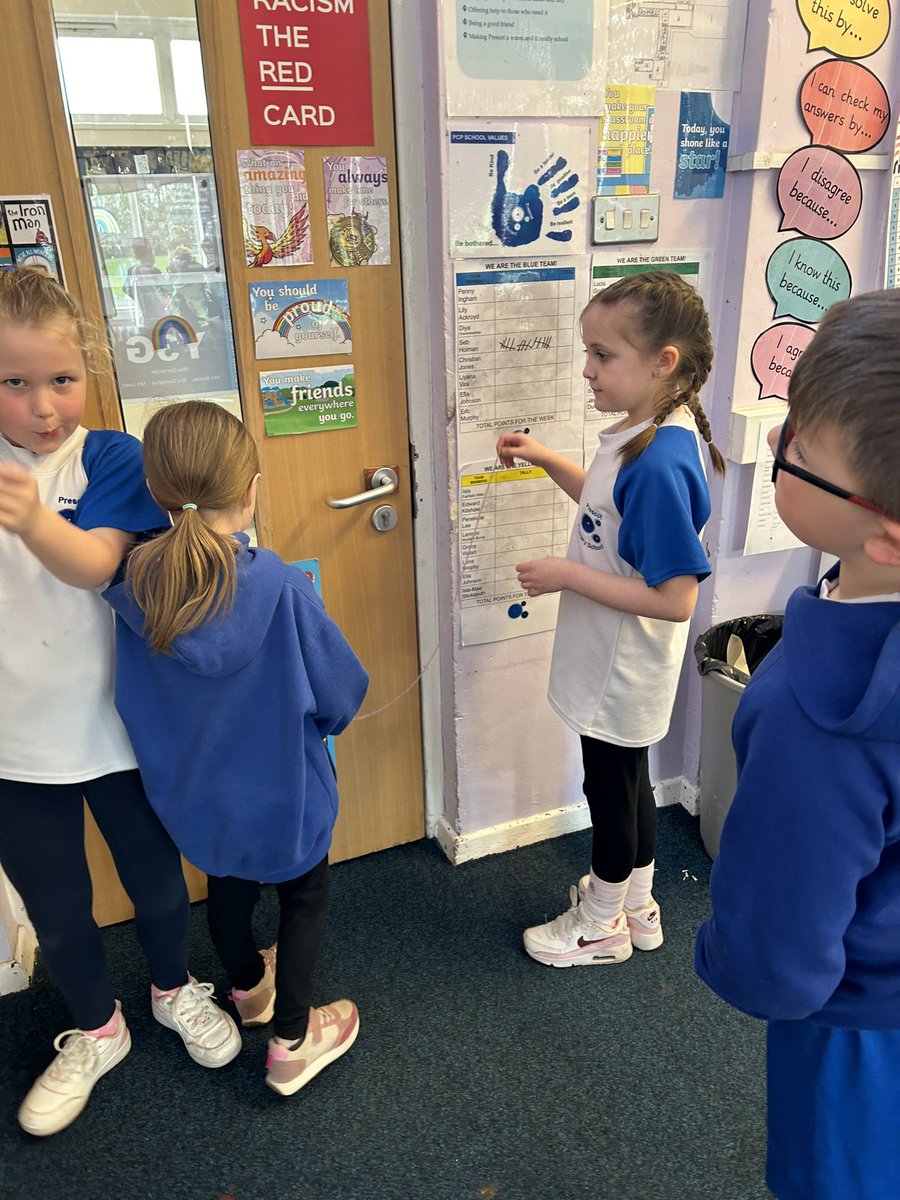 PCPZebras's tweet image. We have started our new maths unit ‘measurement’ we had a go at measuring things in metres. #pcpmaths