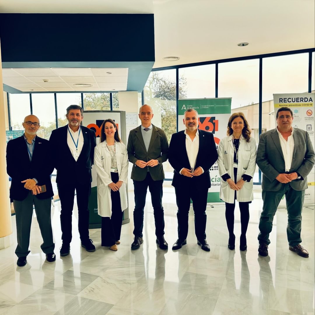 En la mañana de hoy hemos recibido en el centro coordinador 061 de la provincia de Córdoba al equipo directivo del HRU Reina Sofía de Córdoba con su Gerente Francisco Triviño, su directora médica en funciones y dtra de enfermería. <a href="/HUReinaSofia/">Hospital Universitario Reina Sofía</a> <a href="/saludand/">Consejería de Sanidad, Presidencia y Emergencias</a>