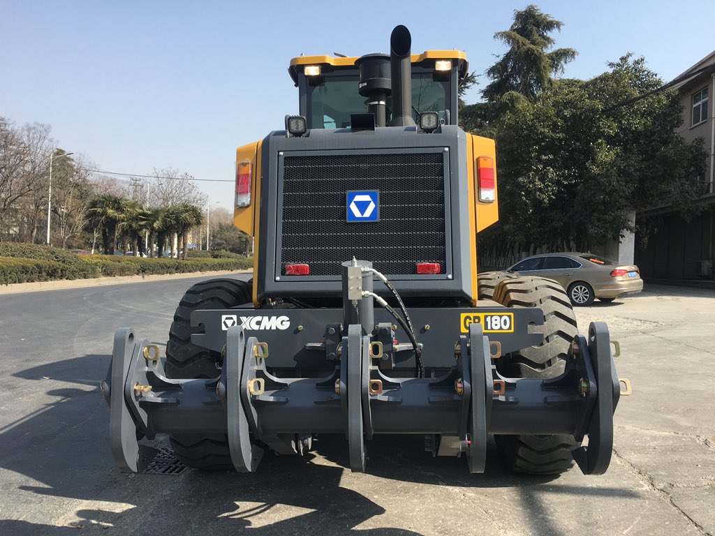 Chelsea_iceice's tweet photo. XCMG 180HP Motor Grader With Good Price For Sale
If you want a price and delivery date you can trust...contact me right now.
NEWINDU
Contacts:Chelsea Cheng
WeChat: +86 19851893509
WhatsApp:+86 19851893509
Email: chelsea@newindu.com https://t.co/9psmRwjE59