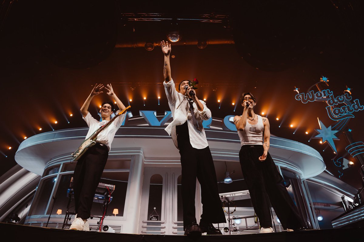 Thank you for joining us on the moon.
It was a real pleasure working with you guys. Until next time boys ❤️

<a href="/IamSIRUP/">S I R U P</a> brb. &amp; <a href="/ganggaksm/">Ganggaksm</a> 

#HYBS #HYBSWellDone #HYBSWellDoneConcert
#TheConcertApplication
#JamesonConnects 
#Juicey #LOVEiSENTERTAINMENT #Spotify