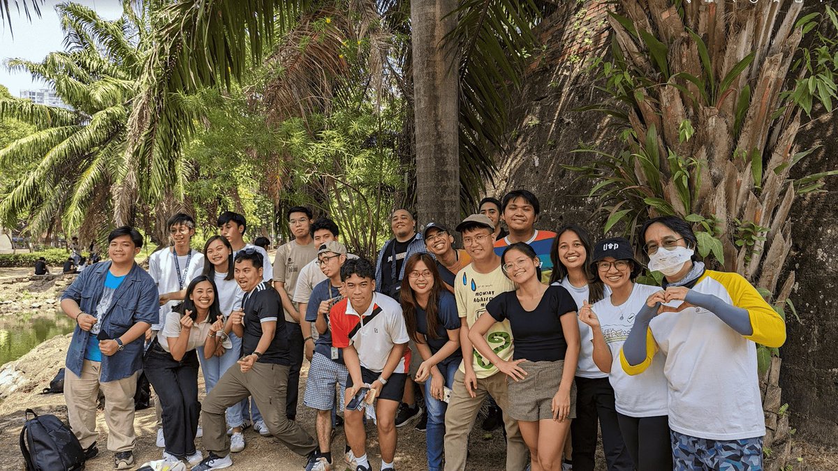 Last Mar 10, OSM-PH hosted an #AlayData event, to celebrate #ODD2024 at Intramuros, Manila. And this photo made it to the cover of last week’s @weeklyOSM edition 🤩 Thank you for making this happen @kaart and Manila @youthmappers 🇵🇭🌟 Read more here: openstreetmap.org/user/GOwin/dia…