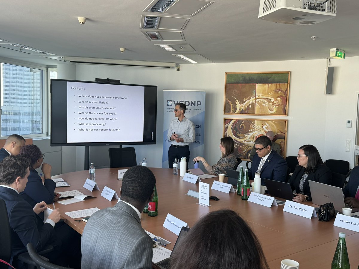 VCDNP's tweet photo. Kicking off our #Spring2024ShortCourse on Nuclear Disarmament and Non-proliferation for diplomats in its 2️⃣7️⃣th edition! 🙌🏼
Today we started with a bird’s-eye view on topics related to nuclear including nuclear energy and the #FuelCycle, an overview of the proliferation of #NuclearWeapons and the basics of the #NPT. ⚛️ Looking forward to an intensive, fruitful and exciting week ahead! 💪🏼