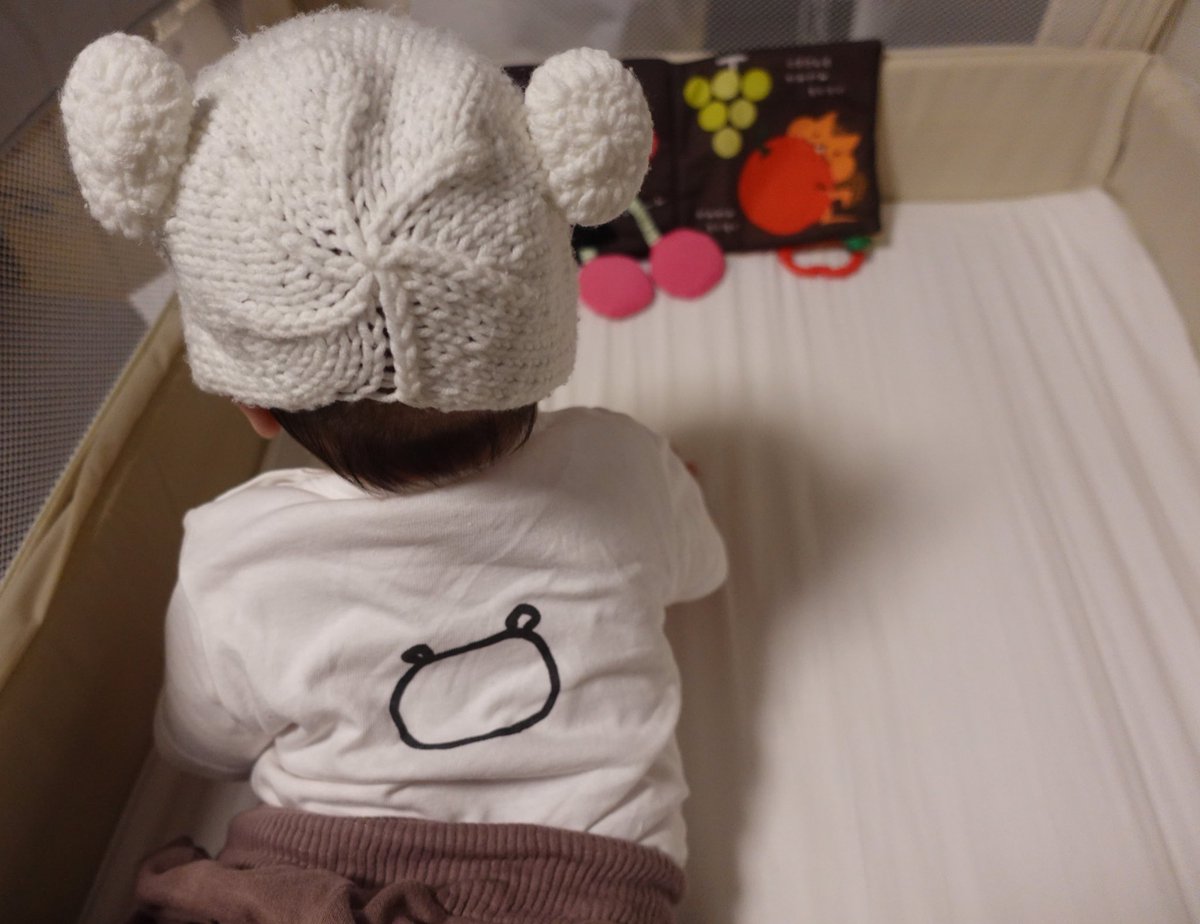 AIKOTLKY's tweet photo. そういえば、どりぃのTシャツ作って息子に着せてみた（息子の名前入り）
背中はどりぃの後ろ姿なの🤣

下がパジャマなのでなんとも言えないコーディネートなってるけどw

夏に着せて歩きたい🙌🏻 https://t.co/1iYlFC8ur0