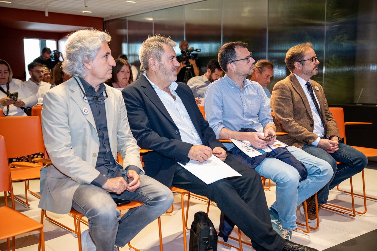 El I Simposio Ecoisla Gran Canaria 2030 reunió en Infecar a expertos para reflexionar sobre la sostenibilidad económica y ambiental en Gran Canaria y resto de islas.

Se abordaron prácticas y casos éxito alineados con los objetivos de la estrategia insular ‘Ecoisla’.