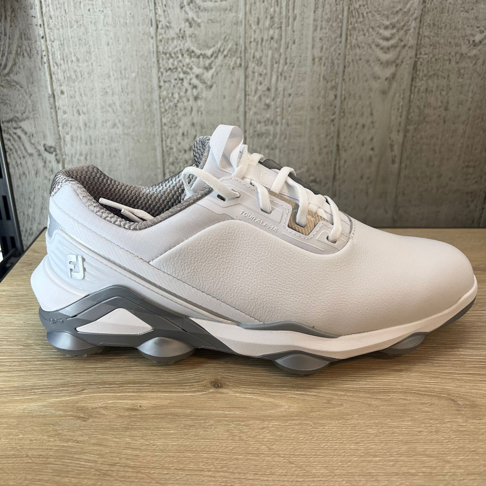tvgolfcentre's tweet photo. NEW 2024 Model Footjoy Tour Alpha Golf Shoes - Now in-store and online: https://t.co/zIbgWELCq9   2 colours for the 2024 range available. White/Silver &amp; Black/White/Silver. #footjoy #golf #golfshoes #touralpha https://t.co/oMhBhHv7hE