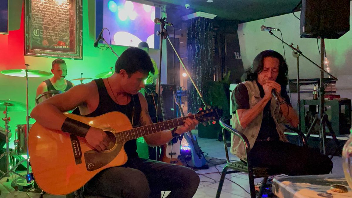 #ELIXIRnews📸 

🎸 Una excelente noche para recordar 🗣️🎶 con los clásicos del #HeavyMetal en español en el #TRIBUTOalosorígenes en Rock Coco Bar en <a href="/Bucaramanga/">Bucaramanga</a>