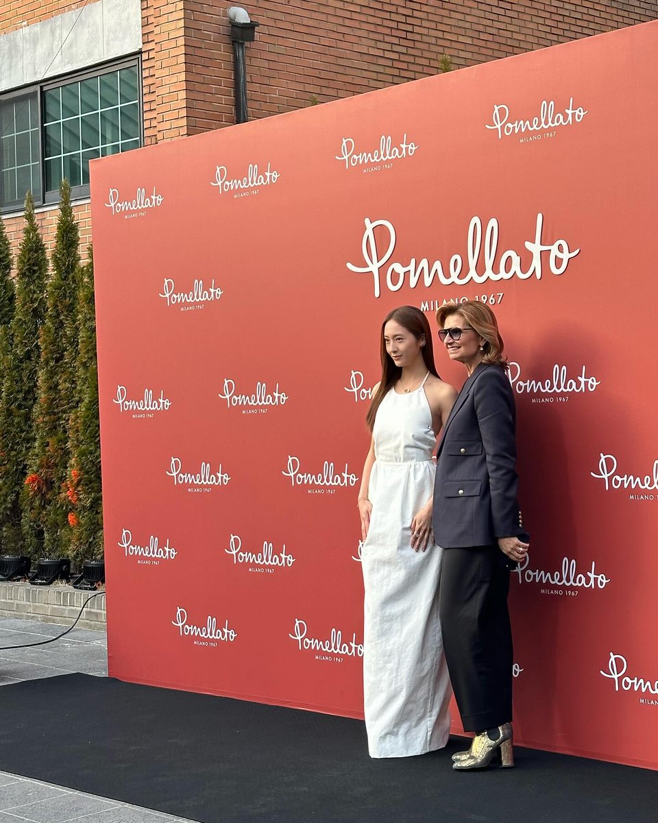 수정이 저장소 tweet media