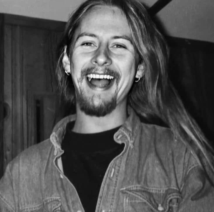 RoadQueen1967's tweet photo. Happy 58th birthday to this freakin GAWD!!
#jerrycantrell
#AIC
#happybirthdayjerry
#rockgod
#riffgod
#grungeforever https://t.co/NPGSlXpGC3