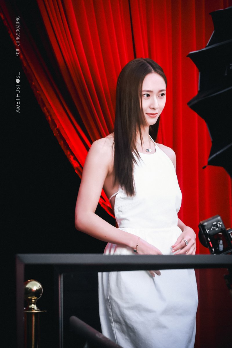 수정이 저장소 tweet media