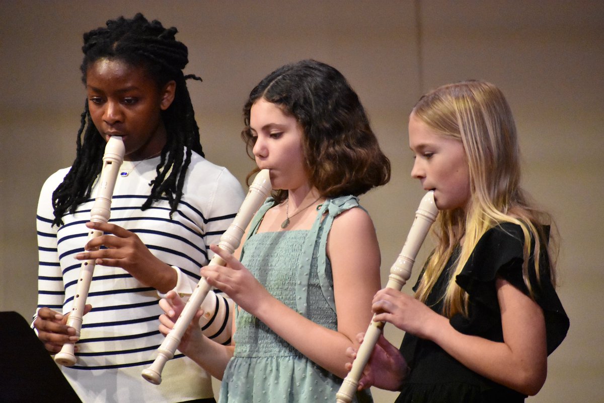 SteinerSchoolNY's tweet image. Nothing like enjoying the work of our #steinerstudents during our #springassembly where reverence, enthusiasm, and a sense of community are always present. 
Relive those moments here:
vimeo.com/923887814

#waldorfeducation #steinercommunity #waldorfschools #independentschools