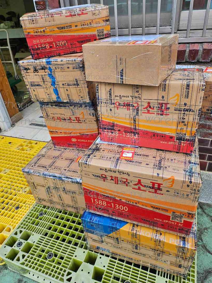 jjkoreapost's tweet photo. today's shipping ✈️📦
Chile
Mexico
Russia
Kazakhstan
Indonesia
India
thank you for using our warehouse ✨️🫶
#koreaaddress
#koreawarehous
#한국주소
#한국창고
#JHOPE_ON_THE_STREET
#V_FRIENDS
#BTSARMYPROMISE2025
#BTS_chile
#BTSARMY
#NCTDREAM https://t.co/2Nwjybzp3j